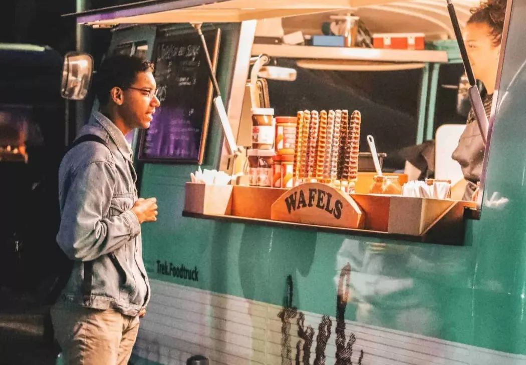 Food Truck rentals in Madrid | ACTION ROLLING