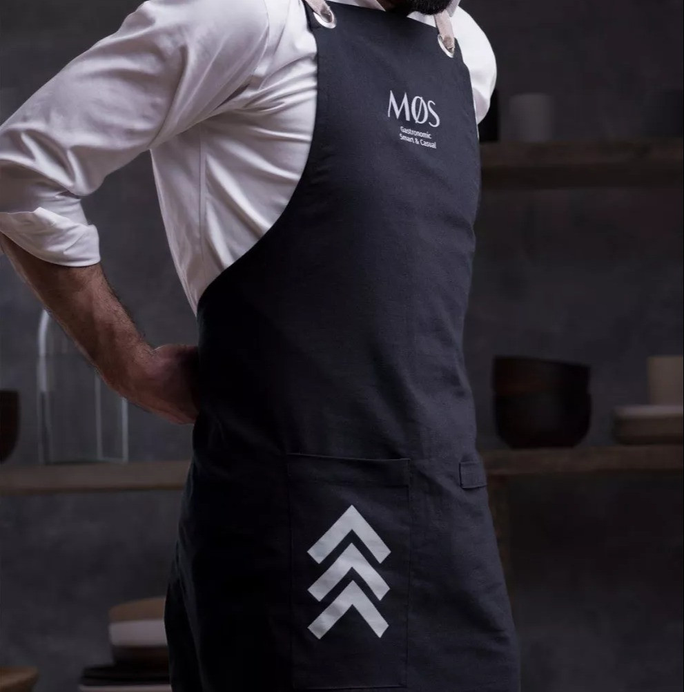 Cantos Uniformes | Restaurant uniform supplier in Madrid