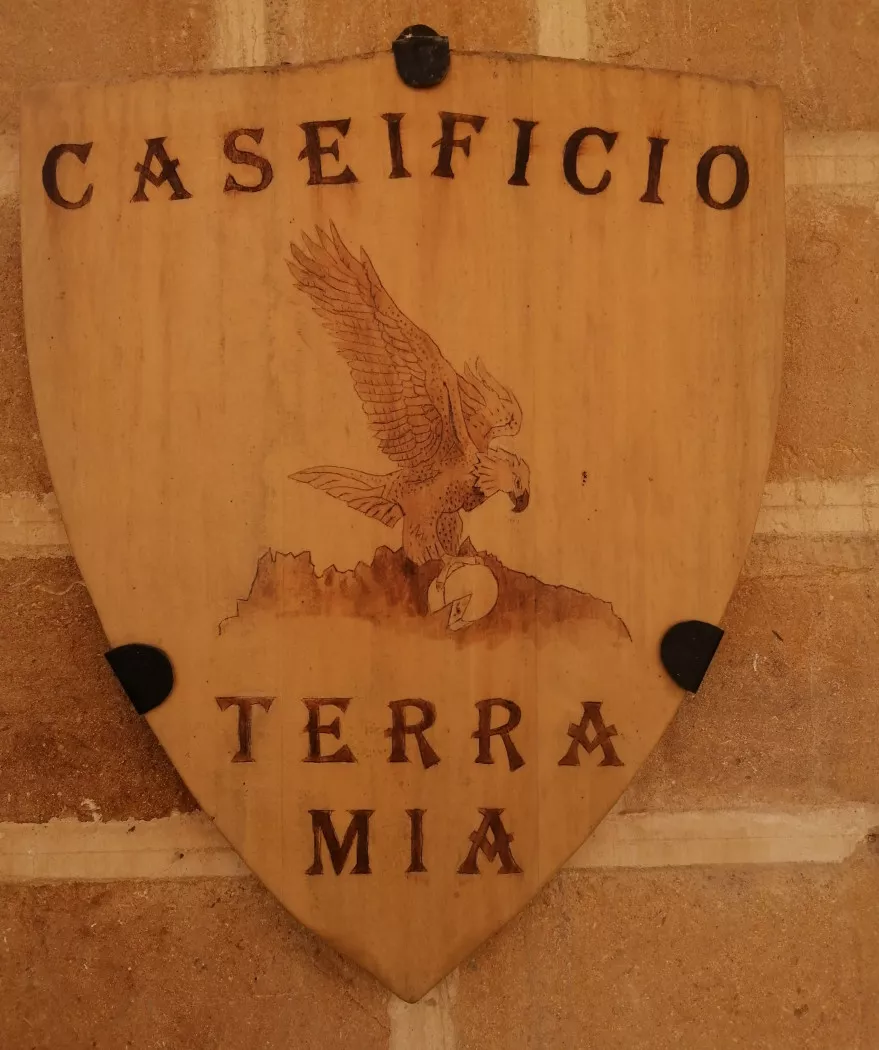 Cheese producres in Caltanissetta | CASEIFICIO TERRA MIA